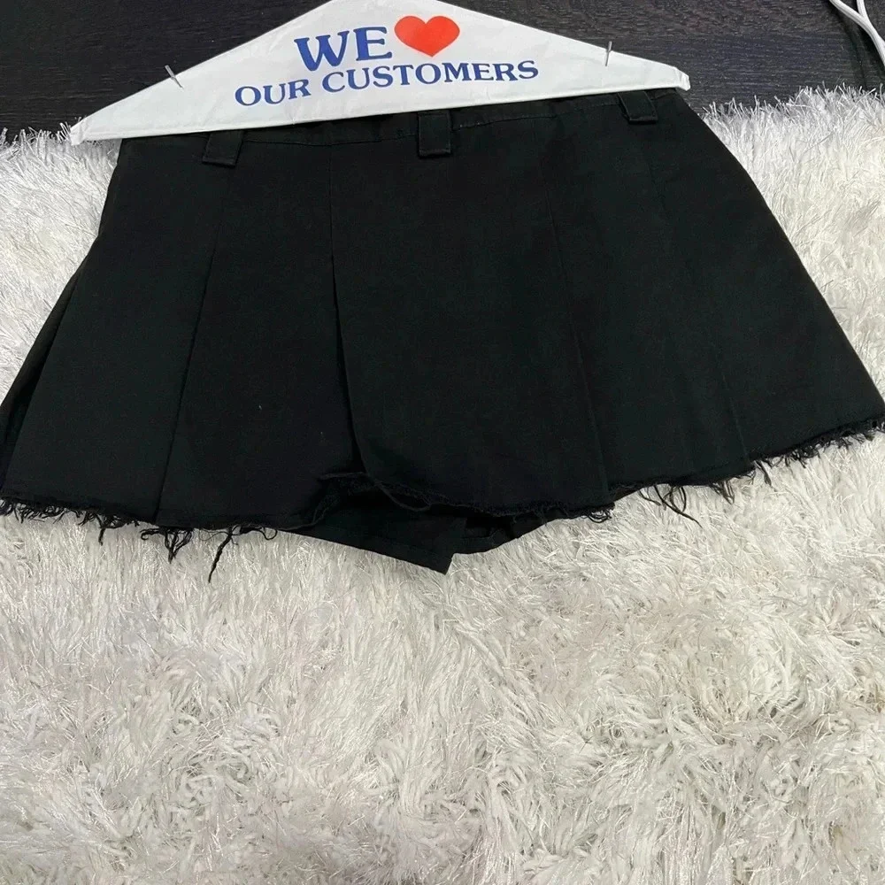 Steve Madden Skort with raw hem.